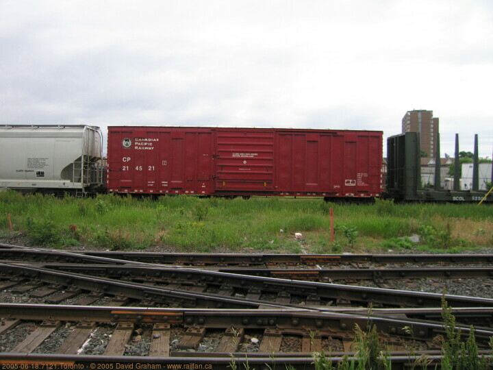 2005-06-18.7121.Toronto.jpg